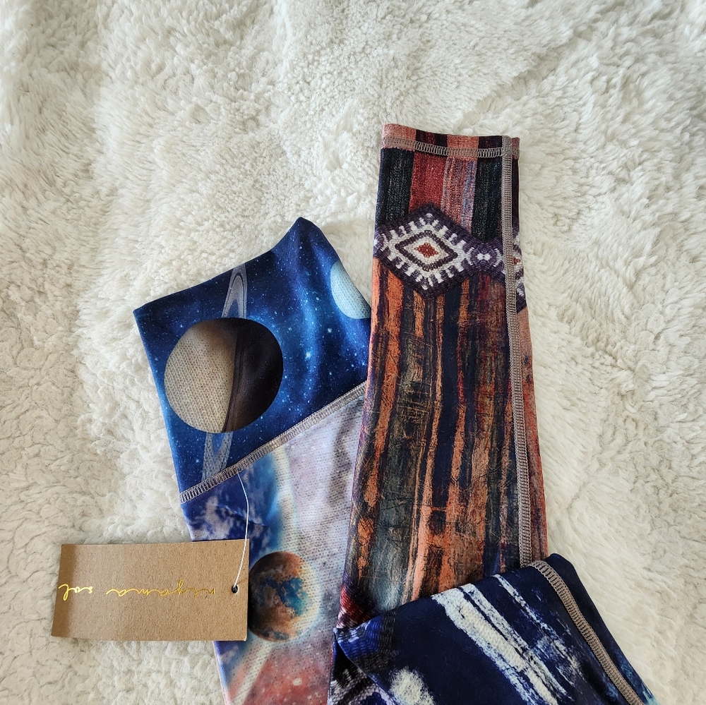 ⛵️🚀🛸🏔 Niyama🌞Sol LAND OF THE LOST Barefoot Leggings XS BNWT - Picture 4 of 16